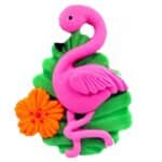פלמינגו עם פרח