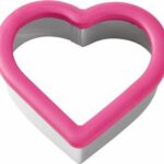 חותך עוגיות עם מחזיק בצורת לב