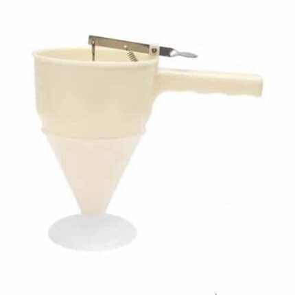 משפך+מתקן מזיגה + מעצור ומעמד כד מידה