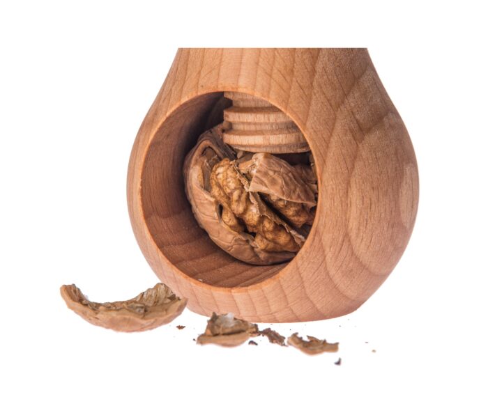 ⁦מפצח אגוזי מקדמיה מעץ - פולין⁩ – תמונה ⁦2⁩