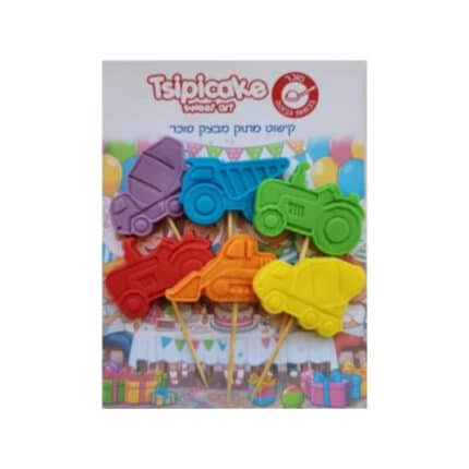 טרקטורים ומשאיות על קיסם