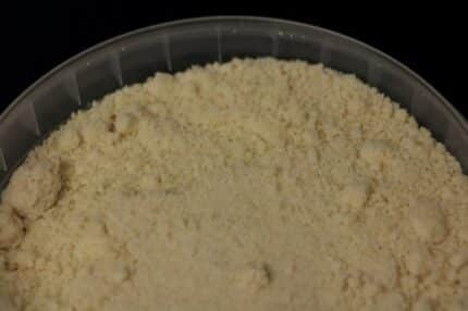 שקד מולבן טחון 12.5 ק"ג קמח שקדים