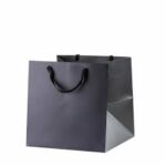 שקית נייר קשיחה לעוגה 30*30*30 ס"מ שחור