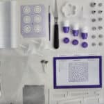 סט מפואר לזילוף WILTON כולל מסמר זילוף, סטנד+טמפלטים לזילוף, צינטרים, פלטה, מכחול, מתקן לייבוש פרחים ועוד