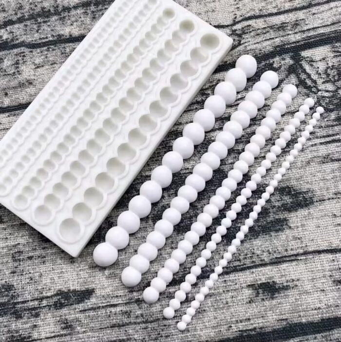 ⁦שרשרת פנינים גדלים שונים דגם 1⁩ – תמונה ⁦2⁩