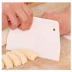 קלף לעיצוב ויישור עוגות 13.5*9.5 ס"מ