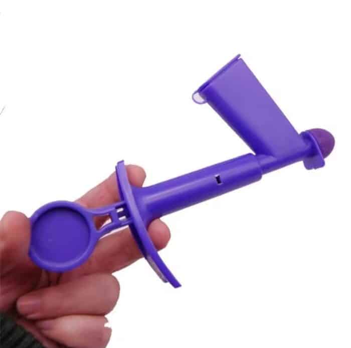 ⁦מזרק להדבקת סוכריות לקינוחים⁩ – תמונה ⁦4⁩